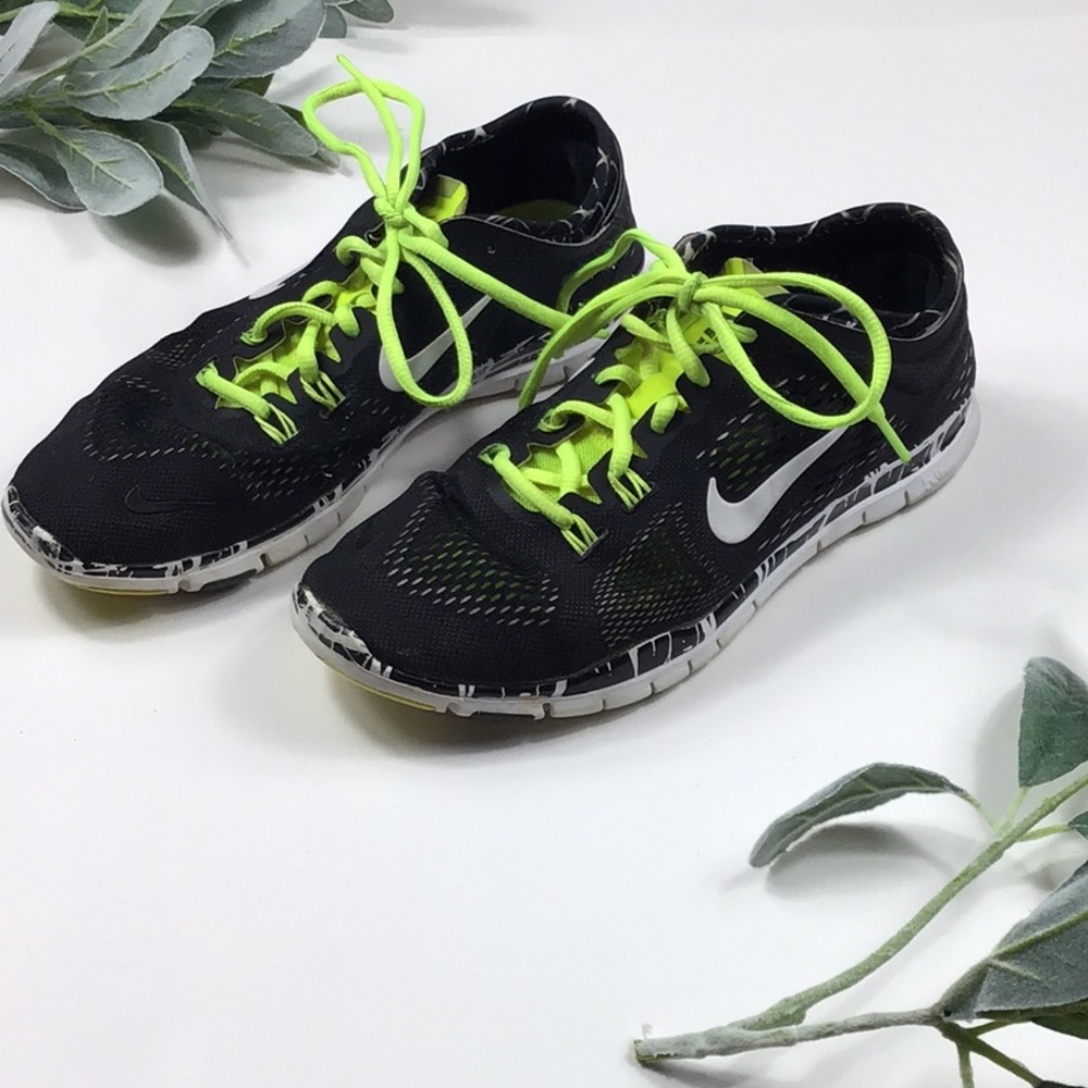 Nike Free TR Fit 4 > Green & Black